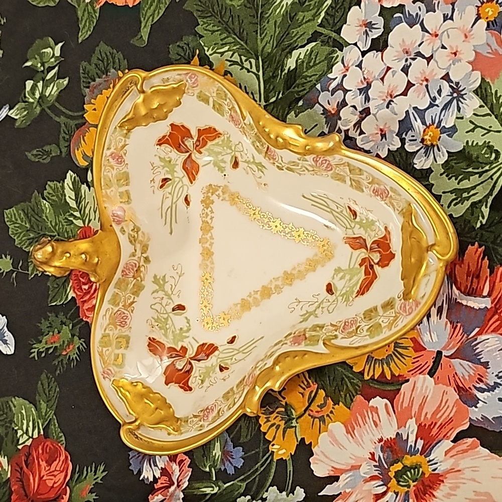 J.P France 🇫🇷 J. Pouyat Limoges dish
